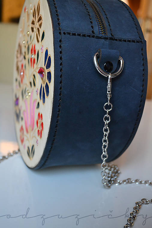 Drevená folk kabelka kožená Dorka Odzuzičky (Modrá)