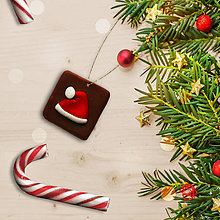 Dekorácie - FIMO vianočné ozdoby čokoládky (santa čiapka) - 11283263_
