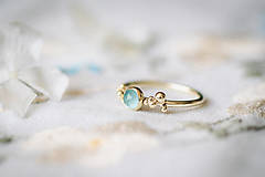 Prstene - Zlatý prsteň s akvamarínom - Bokeh Gold Aqua - 11285883_