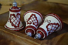 Dekorácie - Bielo-červené zvončeky s ľudovým motívom - 11304390_