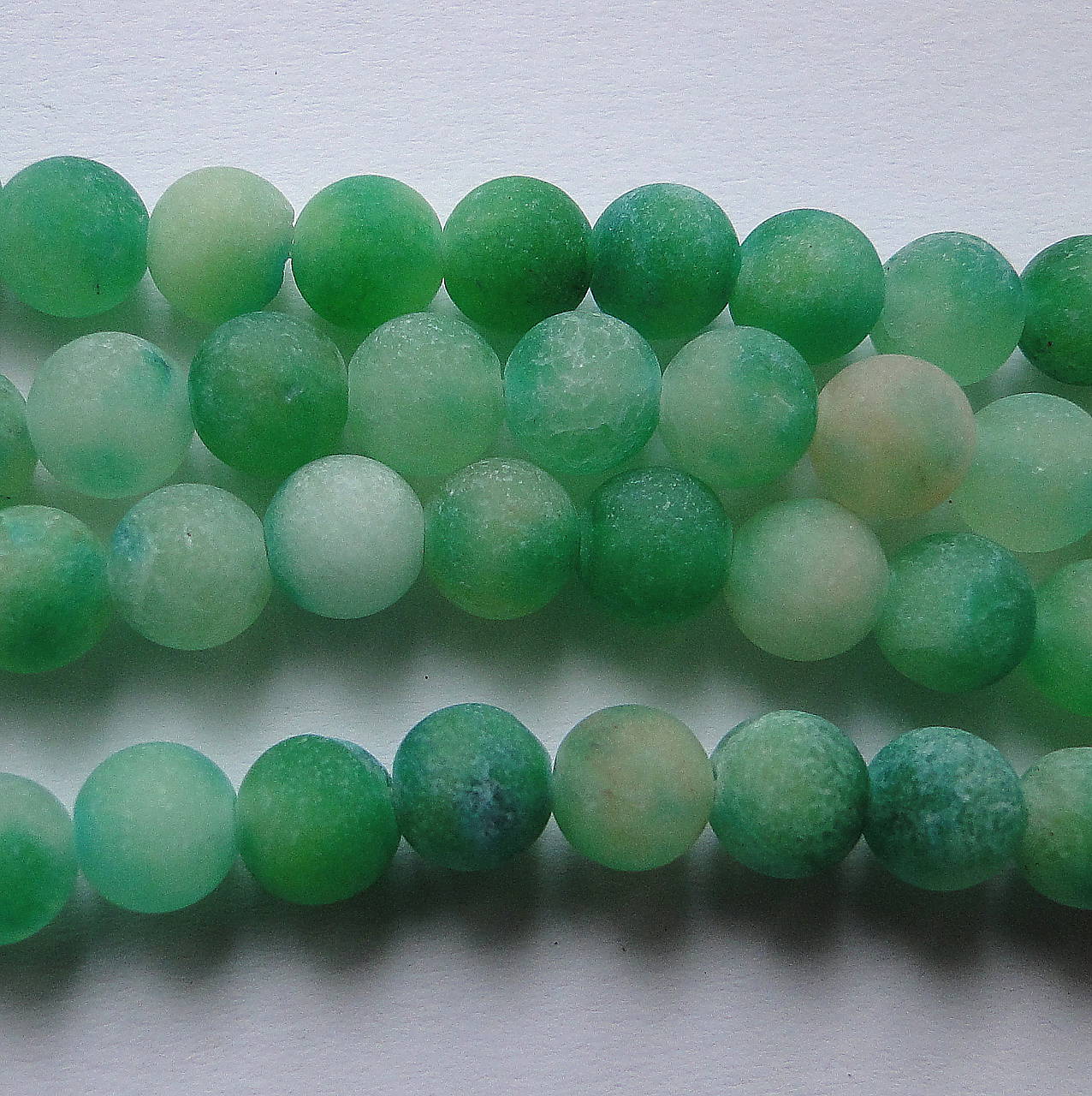 Jadeit matný 6mm-1ks (sv.zelený)