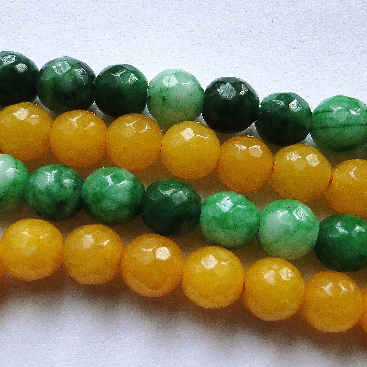 Jadeit fazet 8mm-1ks