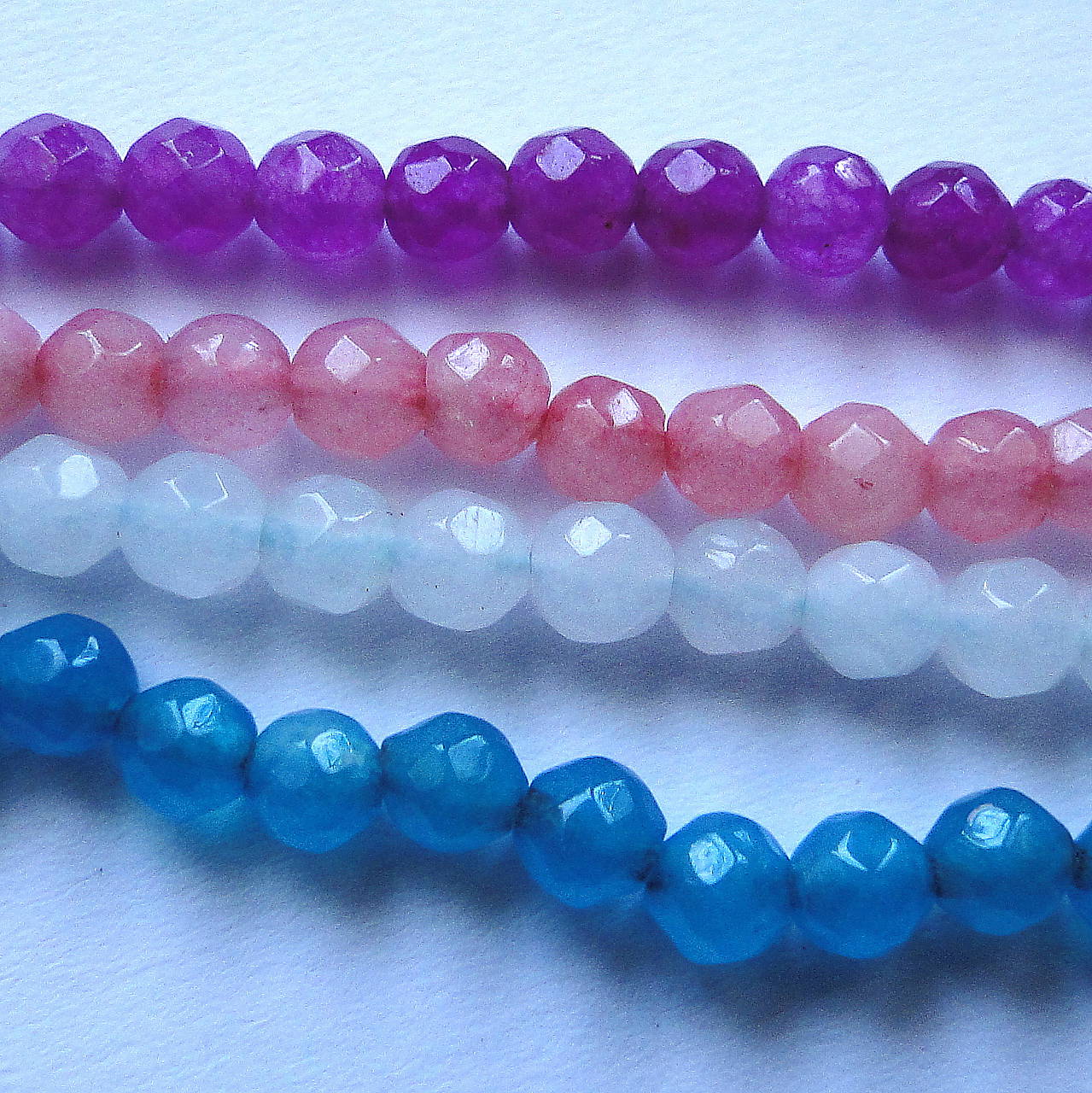 Jadeit fazet 4mm-1ks