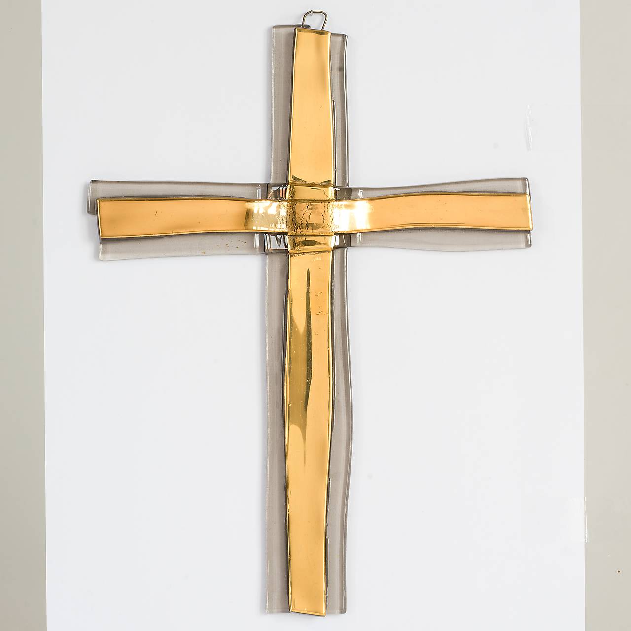 Sklenený kríž na stenu zlatý vrstvený