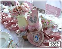 Dekorácie - Romantické svadobné dekorácie: váza,svietnik,rámik na fotku/čísla na stoly... :) - 11317501_