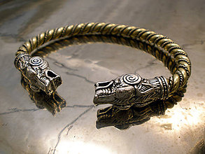 Pánske šperky - Vlci - vikingský obručový náramok - 11355344_