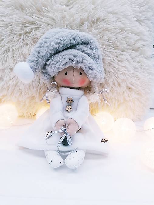 Vianočný škriatok (bábika) v bielom