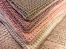 Úžitkový textil - Giving Tuesday - uteráčik pre ... (farba cyklámenová pre Vanessku) - 11354367_