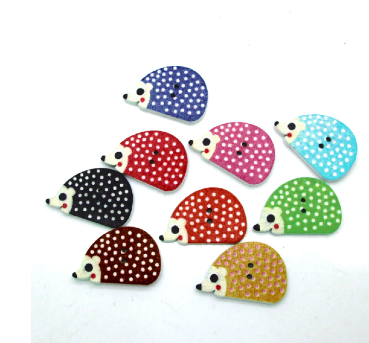G104 Gombíček drevený ježko 2,4 x 1,6 cm