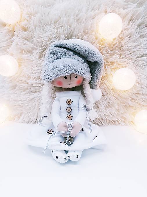 Vianočný škriatok (bábika) v bielom