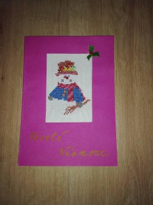Papiernictvo - Vianočná pohľadnica vyšívaný snehuliačik - 11374026_
