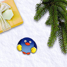 Magnetky - FIMO vianočná magnetka tučniak (rukavice) - 11372322_