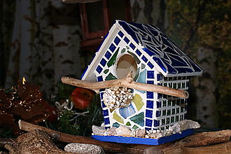 Dekorácie - Vtáčia búdka s mozaikou a sklenenou strechou - 11381193_
