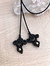 Náhrdelníky - Čierny tribal makramé náhrdelník s bronzitom - 11384711_