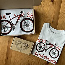 Topy, tričká, tielka - Otcosynovské maľované tričká s motívom bicykla (v červenom) - 11382076_