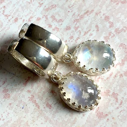 Moonstone Silver Earrings AG925 / Strieborné náušnice s mesačným kameňom /A0064