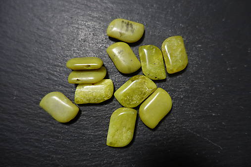 Minerály - Peridot 22x14 (1) - 11397309_