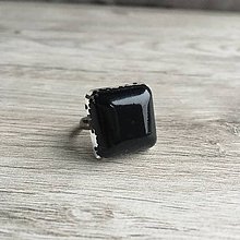 Prstene - Živicový prsteň čierna kocka - 11399791_
