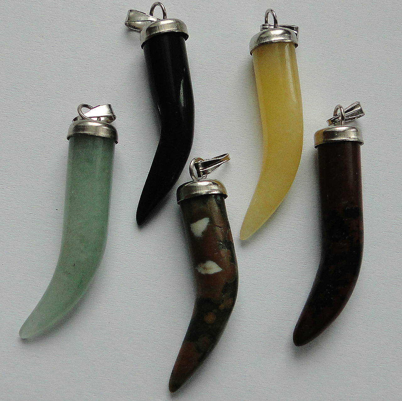 Minerály-prívesky-1ks