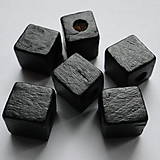 Korálky - Drevené kocky-10ks (10mm-čierna) - 11403100_