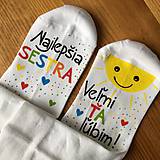  - Maľované ponožky so slniečkom a srdiečkami a nápisom na želanie  (najlepšiu SESTRU, ktorú ľúbite ❤️ - biele) - 11415529_