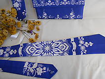 FLORAL FOLK - kravata " Slovenská ornamentika" (parížska modrá + biely vzor)