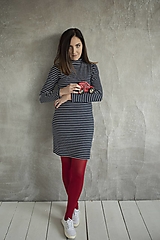  - Prúžkované šaty na dojčenie so stojačikom - 11423043_