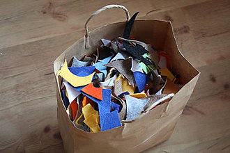 Textil - Darovanie. Jedna papierová taška pre tvorenie - 11436092_