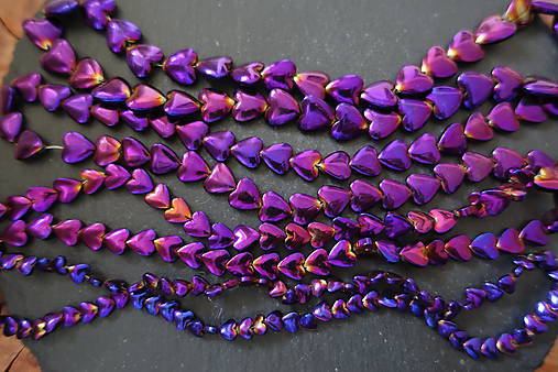 Minerály - Hematit srdiečko fialové 6-8-10-12 - 11442592_