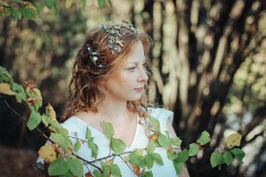 Ozdoby do vlasov - Mosadzný venček s apatitovými listami a bielymi kvetmi - Devanka - 11349391_
