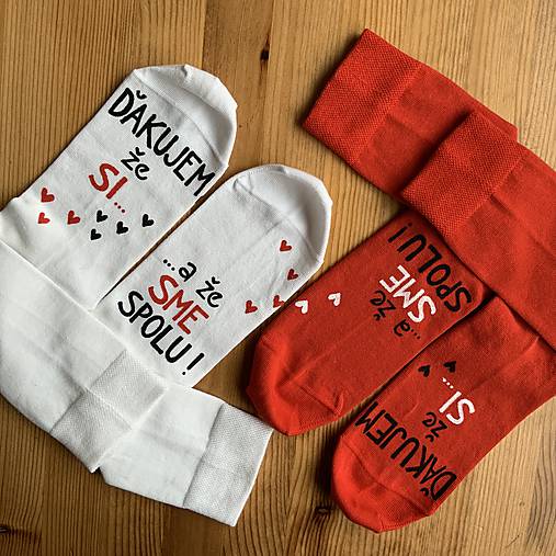 Zamilované maľované ponožky s nápisom: ”Ďakujem, že si / ...a že sme SPOLU” (biele)