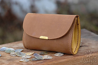 Peňaženky - Malá kožená peňaženka III. (Svetlohnedá / žltá) - 11490455_