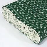 Úžitkový textil - Biele folklórne pruhy na zelenej - obliečka na anatomický vankúš - 11496900_