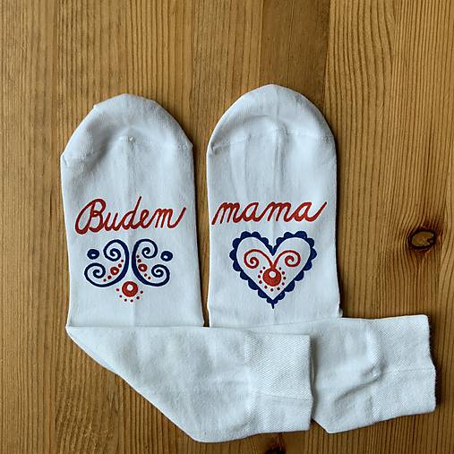 Maľované ponožky s nápisom: “Budem MAMA” (Folk)