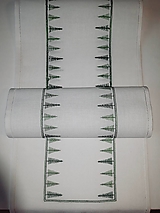 Úžitkový textil - Vyšívaný stredový obrus, biely, 108 x 26 cm - 11538132_