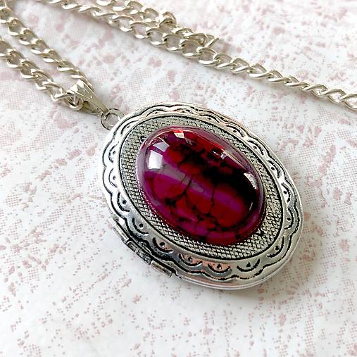 Oval Gemstone Antique Silver Locket Necklace / Otvárací medailón (Violet Agate)