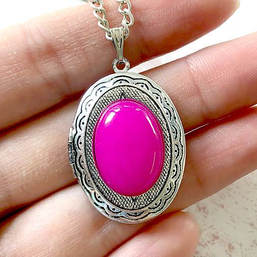 Oval Gemstone Antique Silver Locket Necklace / Otvárací medailón (Pink Jade)