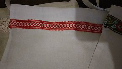 Úžitkový textil - Ľanové vrecko na chlieb v štýle folk (červená stuha  folk) - 11543682_