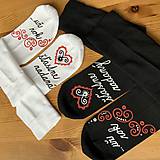 Ponožky, pančuchy, obuv - Maľované folk ponožky k výročiu svadby (biele + čierne) - 11543189_