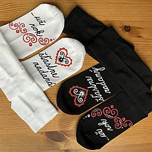 Ponožky, pančuchy, obuv - Maľované folk ponožky k výročiu svadby (biele + čierne) - 11543187_