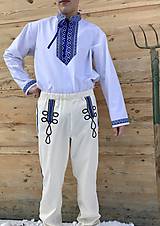 Pánske oblečenie - Pánske krojové nohavice v čierno/modré zdobenie - 11561111_