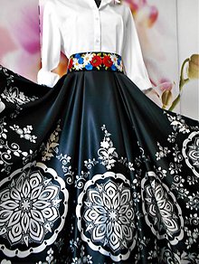 Sukne - FLORAL FOLK " Slovenská ornamentika ", spoločenská sukňa (čierna + biely ornament) - 11566035_