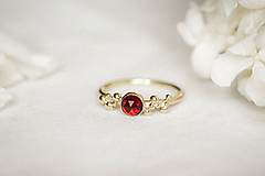 Prstene - Zlatý prsteň s granátom - Bokeh Gold Garnet - 11574388_