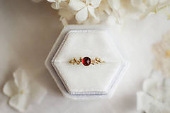 Prstene - Zlatý prsteň s granátom - Bokeh Gold Garnet - 11574390_