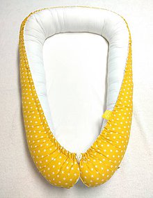 Detský textil - Hniezdo pre novorodenca  (Hviezdičky na žltom podklade + biela) - 11578447_