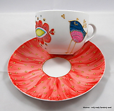 Nádoby - porcelánová šálka Vtáčik červený - 11582242_