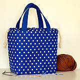 Iné tašky - Kráľovsky modrá bodkovaná tvoritaška - 11582681_