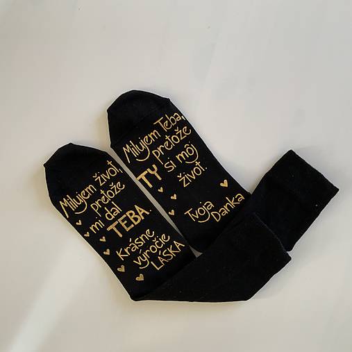 Maľované ponožky nápisom "Milujem život, pretože mi dal TEBA...Milujem Teba, pretože si môj život" (Čierne so zlatou)