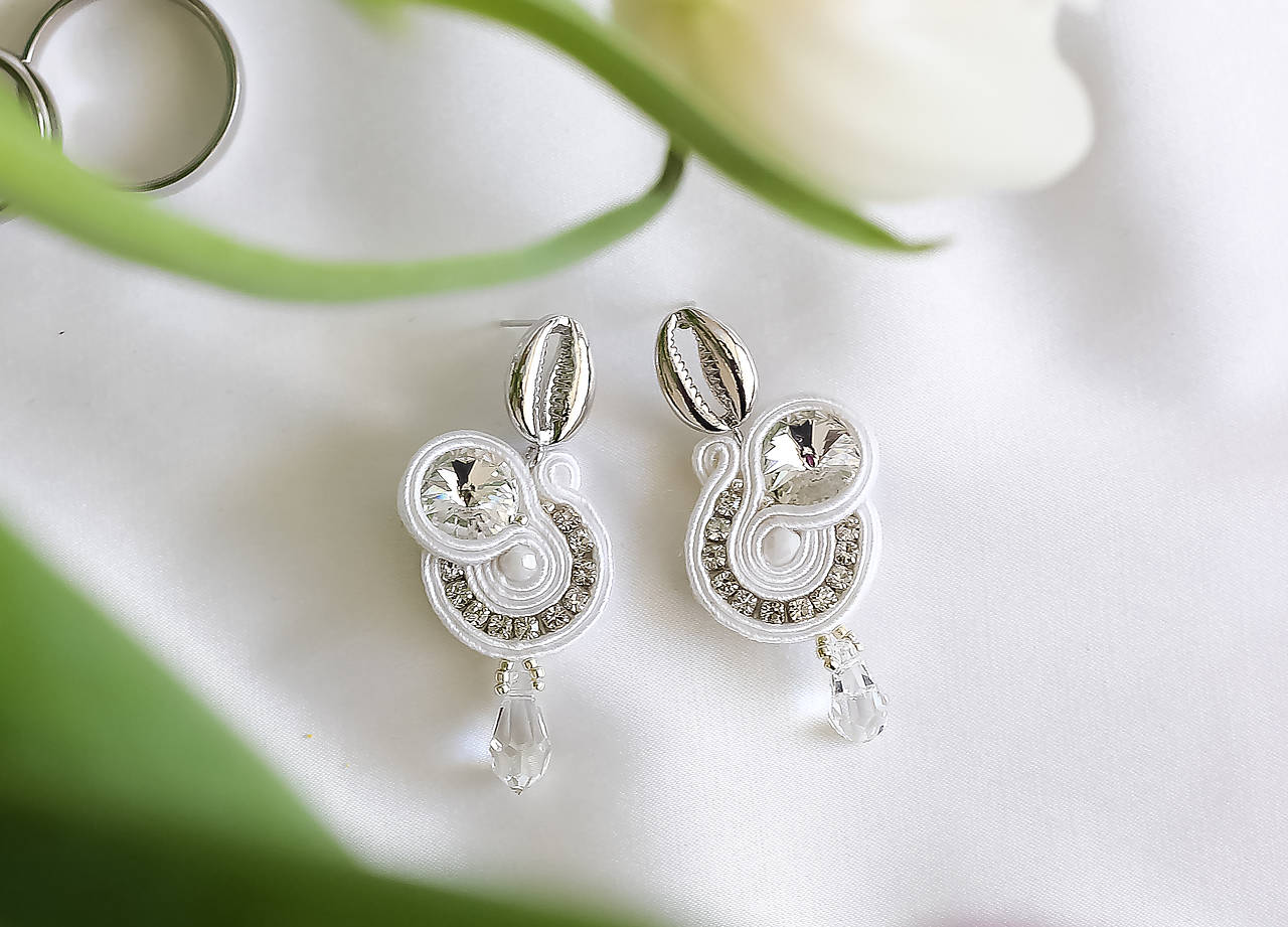 Svadobné šujtášové náušnice so Swarovski kryštálmi
