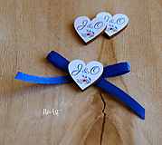 Svadobné pierka s mašličkou modrou, farebné srdiečka